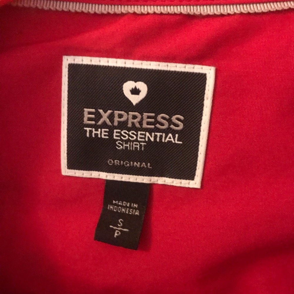 Express red blouse - Picture 2 of 3